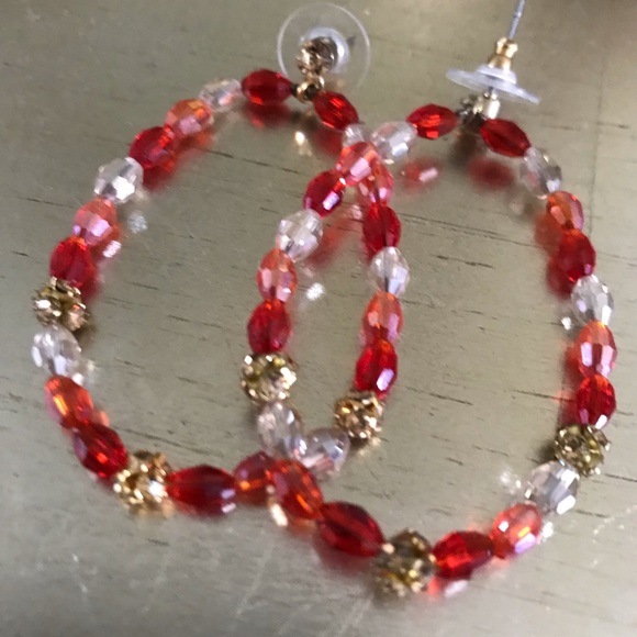 PERFECT FOR HOLIDAYS-BRAND NEW  HOOP EARRINGS! - Picture 5 of 6